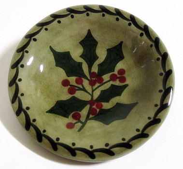 Round Plate with Holly