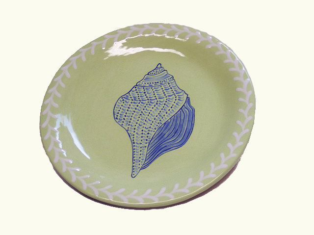 Round Plate with Shell