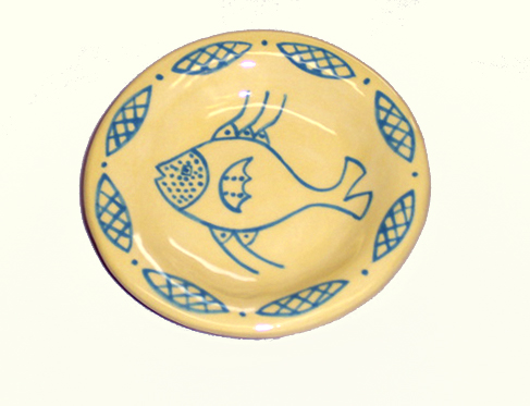 Round Plate with Fish